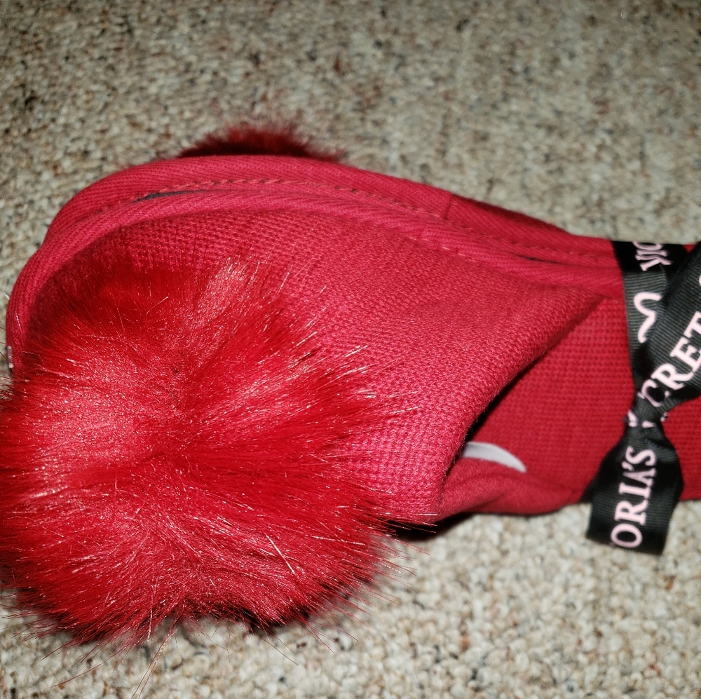 Victoria Secret Red (5-6) slippers size S